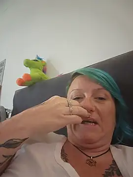 Amber Dreamer online show from 22, 6, 2026