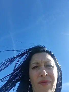 OliviaMazee online show from 25, 4, 2026