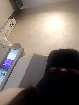 lolotheone online show from 8, 4, 2026