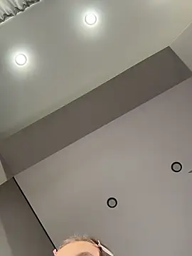 elloriah online show from 16, 2, 2026