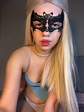 Snapshot of s4rah chatting on 3, 2, 2026 s4rah online show from 3, 2, 2026