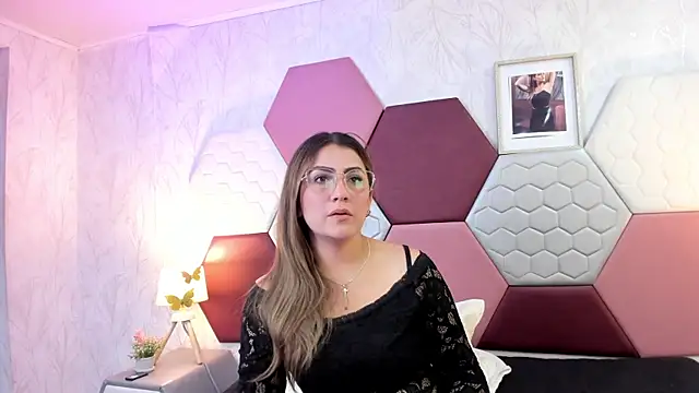 AriaRous online show from 23, 4, 2026