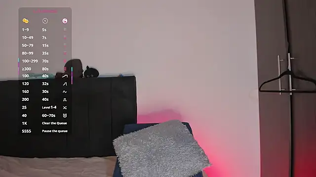 santinaughty online show from 11, 2, 2026