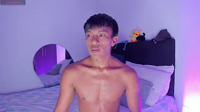 santinaughty online show from 6, 4, 2026