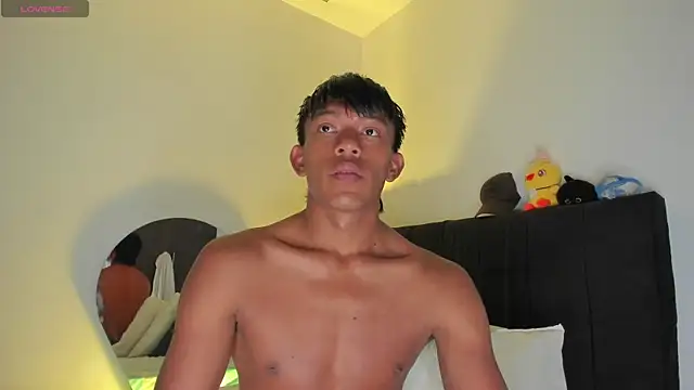 santinaughty online show from 24, 4, 2026