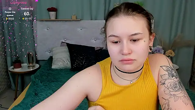 Snapshot of MilanaXHoney chatting on 24, 2, 2026 MilanaXHoney online show from 24, 2, 2026