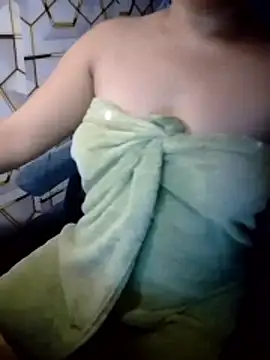 your bootybabe1998 online show from 17, 1, 2026