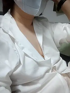 miniiceyya online show from 11, 2, 2026