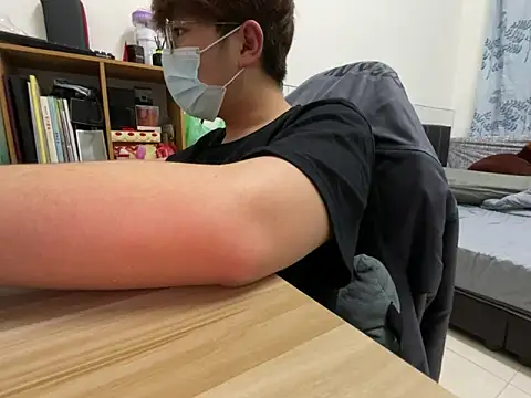 hiiiizzzz online show from 23, 2, 2026