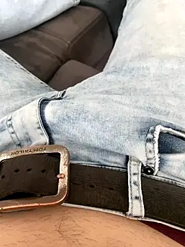 Snapshot of Magicboysz chatting on 3, 12, 2025 Magicboysz online show from 3, 12, 2025