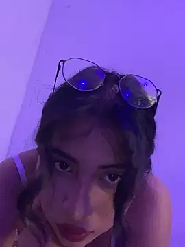 Snapshot of Arely-L1 chatting on 8, 3, 2026 Arely-L1 online show from 8, 3, 2026