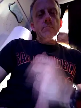 Snapshot of MrGuuDdick77 chatting on 18, 5, 2026 MrGuuDdick77 online show from 18, 5, 2026
