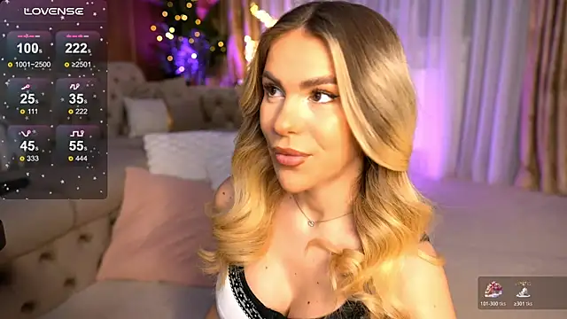 ChloeVelvetx online show from 18, 12, 2025