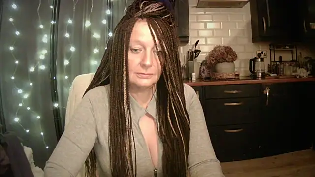 Snapshot of pixxiexo chatting on 23, 12, 2025 pixxiexo online show from 23, 12, 2025