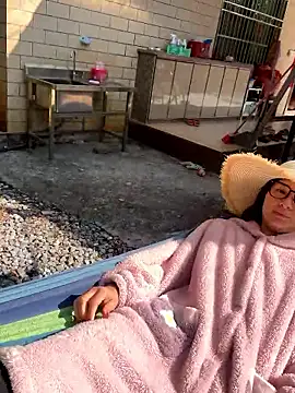 A-ZJunn online show from 13, 1, 2026