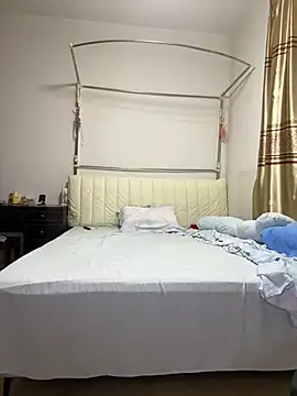 A-ZJunn online show from 20, 7, 2026