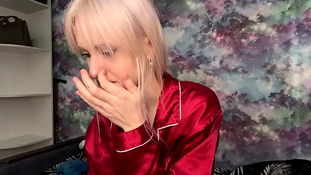 CelenFomes online show from 6, 3, 2026