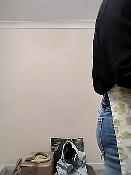 Amy01112 online show from 16, 4, 2026