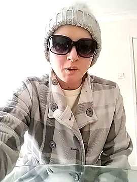 Amy01112 online show from 20, 4, 2026