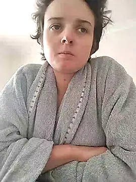 Amy01112 online show from 21, 4, 2026