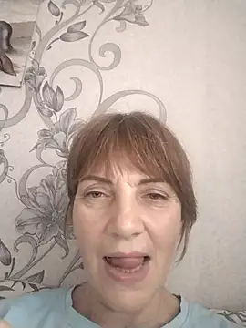 Snapshot of MichelleLove48 chatting on 5, 12, 2025 MichelleLove48 online show from 5, 12, 2025