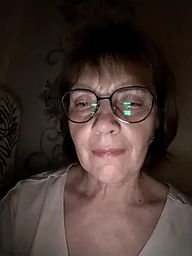 Snapshot of MichelleLove48 chatting on 15, 3, 2026 MichelleLove48 online show from 15, 3, 2026