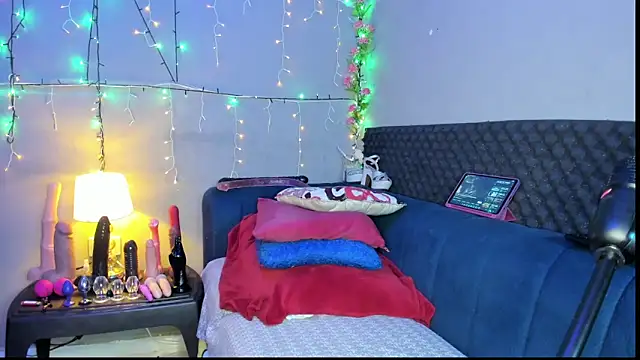 Shadia Squirt online show from 24, 9, 2025