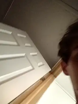 cmoneyyy021 online show from 1, 12, 2025