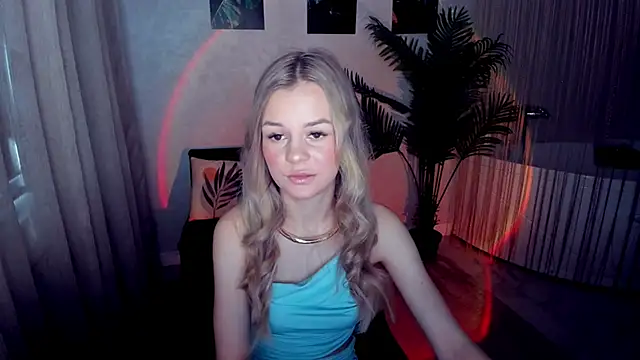 MidnighteAura online show from 28, 4, 2026