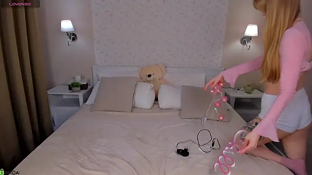 Victori Fox online show from 29, 3, 2026