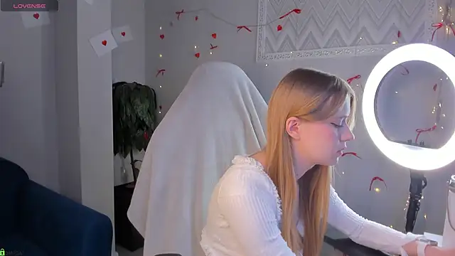 Victori Fox online show from 24, 4, 2026