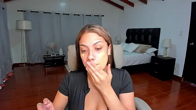 Zara Wolf  online show from 20, 12, 2025