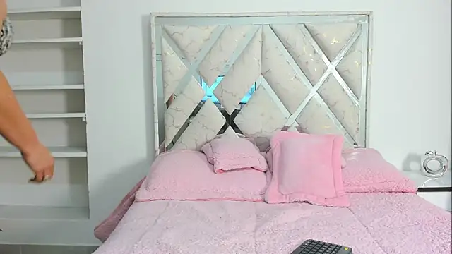 ElenaLauren online show from 17, 1, 2026