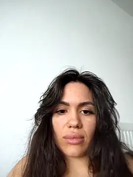 SiennaLuxexx online show from 8, 4, 2026