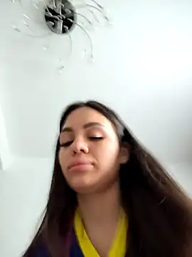 SiennaLuxexx online show from 28, 4, 2026