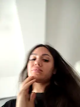 Snapshot of SiennaLuxexx chatting on 7, 5, 2026 SiennaLuxexx online show from 7, 5, 2026
