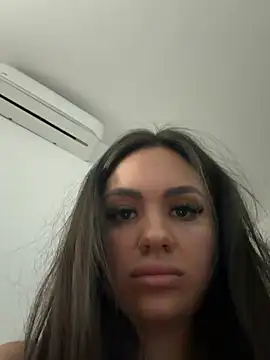 SiennaLuxexx online show from 7, 8, 2026