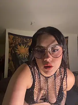Nicolle Ruizz online show from 13, 6, 2026