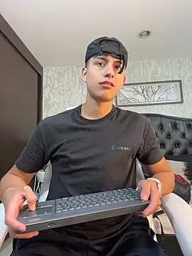 Lander Cruz online show from 5, 6, 2026