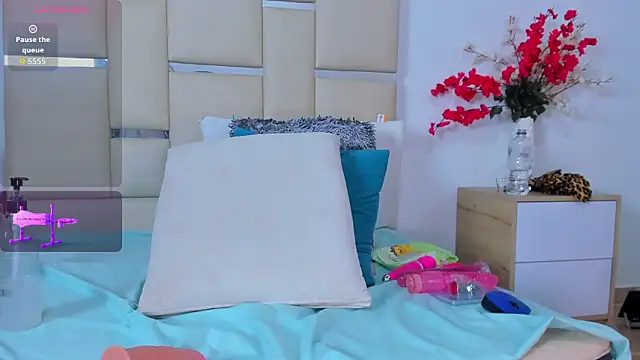 MajoLinares online show from 3, 2, 2026