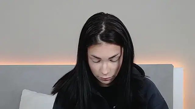 RachaelMils online show from 7, 3, 2026