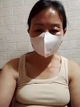 Lili-123k online show from 6, 4, 2026