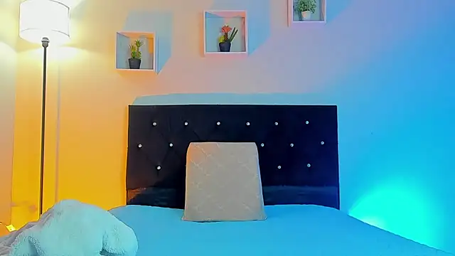 Victoria Rose  online show from 4, 2, 2026