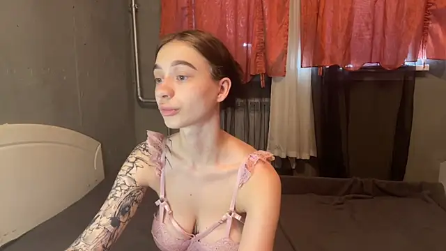 Snapshot of imChatty_Alice chatting on 23, 6, 2026 imChatty Alice online show from 23, 6, 2026