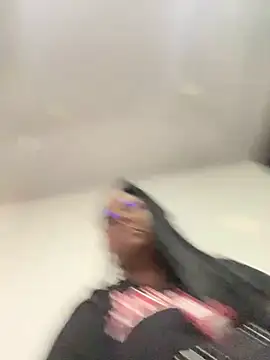 Carameloswing1 online show from 25, 4, 2026