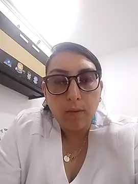 Valeria montana  online show from 23, 4, 2026