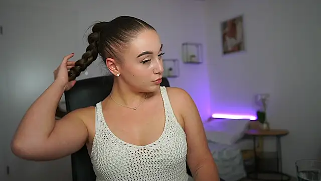 Snapshot of amy_lure chatting on 4, 12, 2025 amy lure online show from 4, 12, 2025