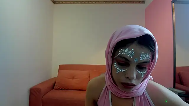 AdrianaTorres  online show from 9, 4, 2026