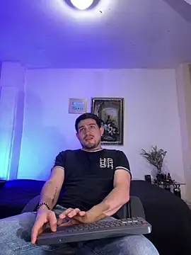 williamsmiiths16 online show from 27, 3, 2026