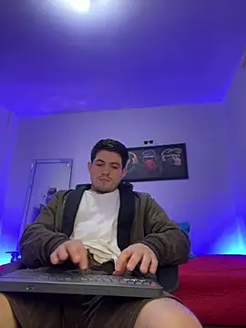 williamsmiiths16 online show from 25, 4, 2026